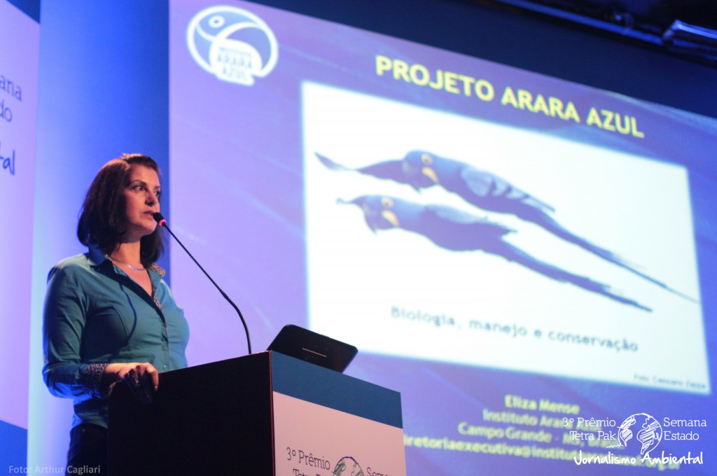 Eliza Mense do Projeto Arara Azul no debate sobre biodiversidade