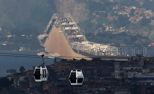 Vista do teleférico do Complexo do Alemão, na zona norte do Rio. (Fabio Motta/Estadão)