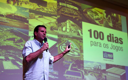 A 100 dias para o início dos Jogos Olímpicos Rio-2016, o prefeito Eduardo Paes apresentou o plano operacional da cidade para as Olimpíadas em coletiva realizada no Auditório do Comitê Rio 2016, na Cidade Nova. (Foto: FABIO MOTTA/ESTADÃO)