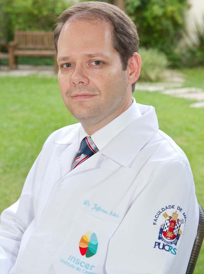 Jefferson Becker é neurologista e presidente executivo do (BCTRIMS) Comitê Brasileiro de Tratamento e Pesquisa em Esclerose Múltipla e Doenças Neuroimunológicas. Imagem: Divulgação